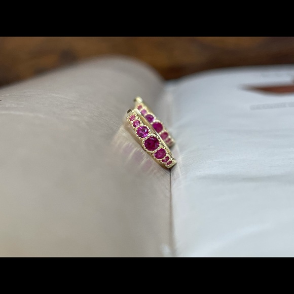 Hoop earrings gold huggies color cz huggies - Picture 6 of 8